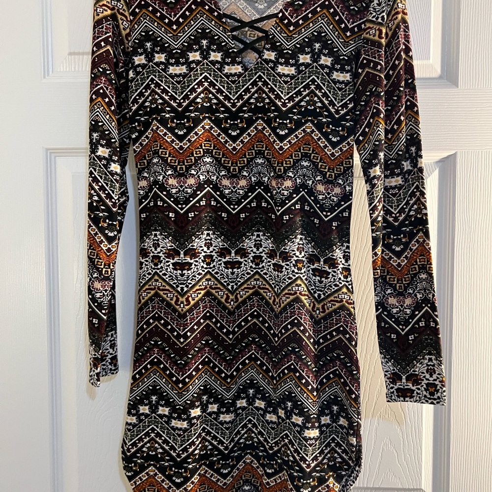 Derek Heart Long Sleeve Chevron Dress - Black, White, Orange, Brown